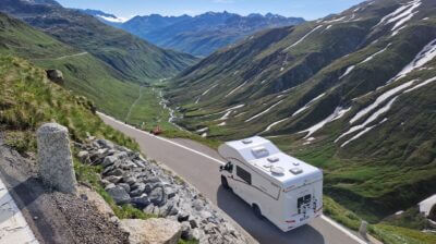 Autocampers.dk i Schweiz i en Family Plus fra McRent